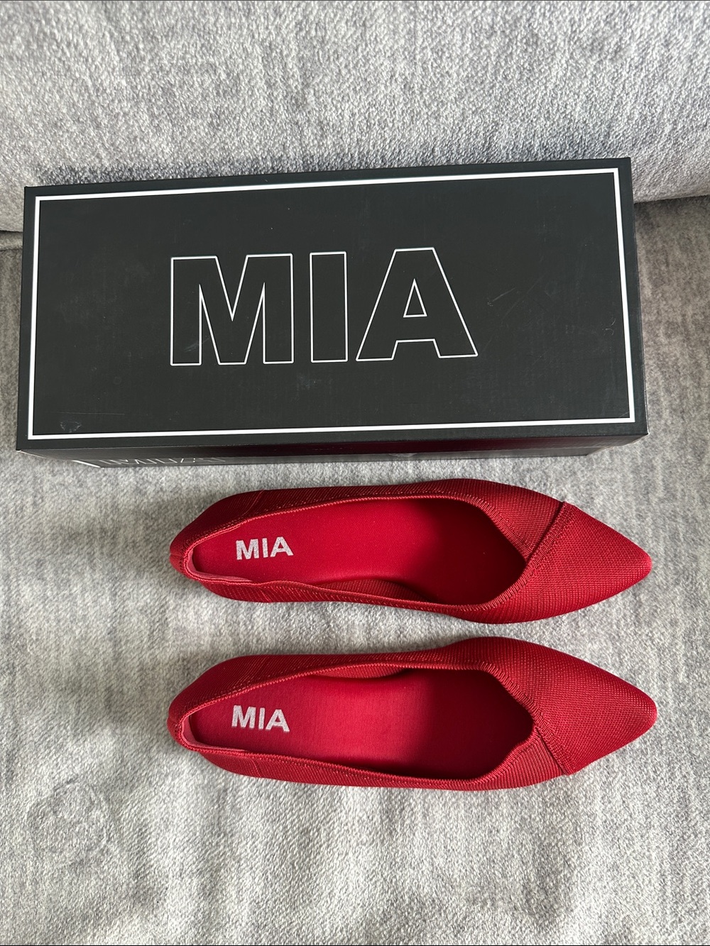 MIA Women's Pointed Knit Flats in Red